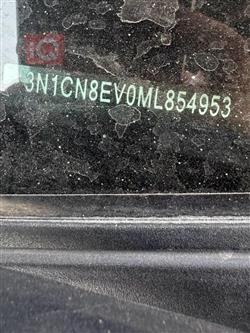 نيسان فيرسا